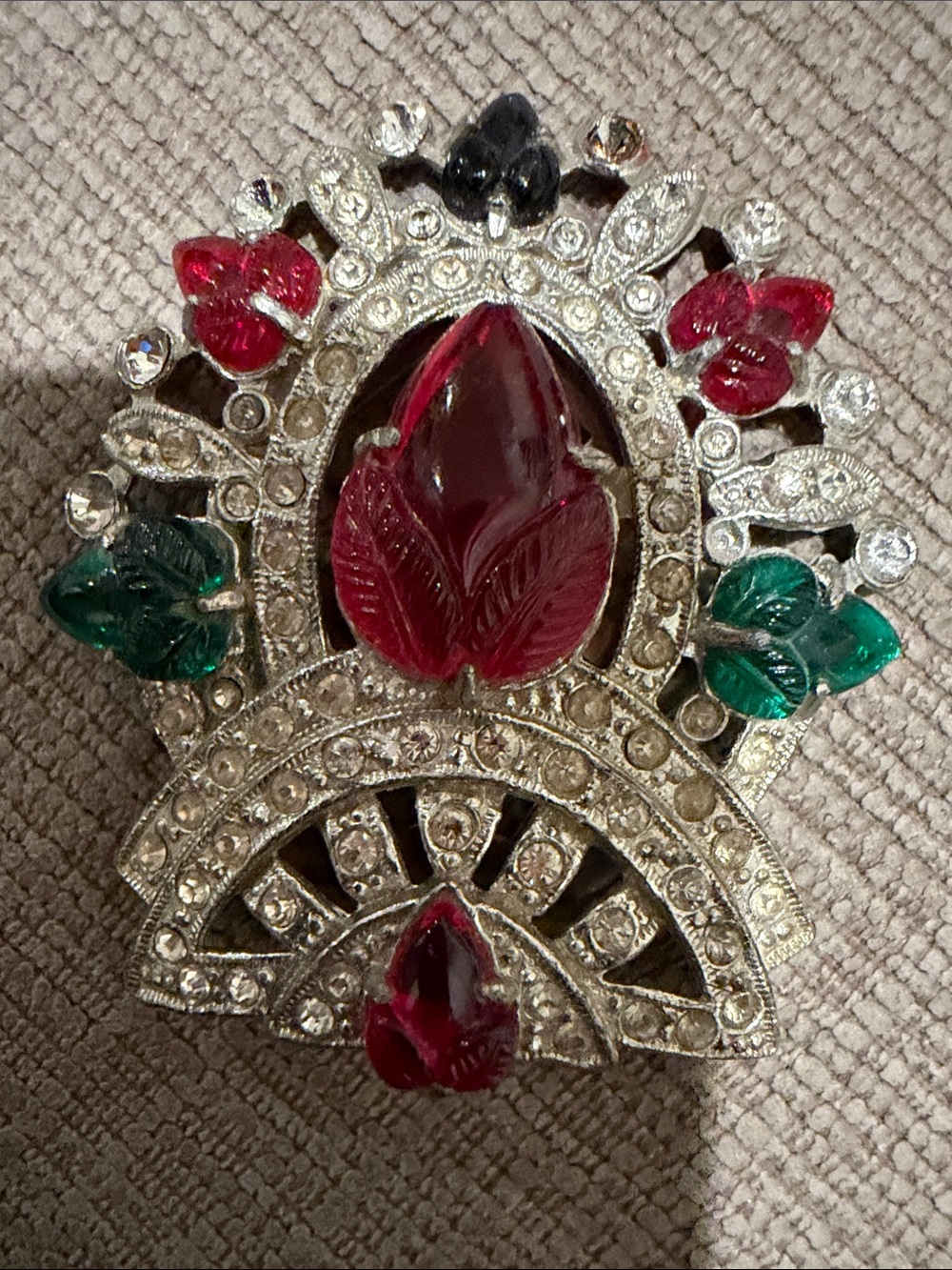 Vintage-Inspired Red and Green Crystal Statement scarf Brooch
